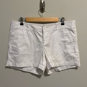 VGUC Lilly Pulitzer white Callahan shorts 12